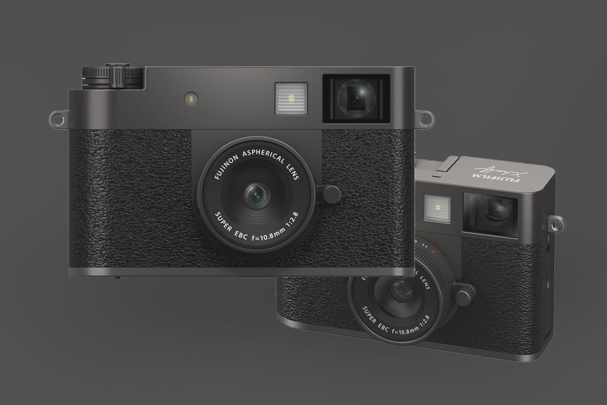 Fujifilm X half memory card guide