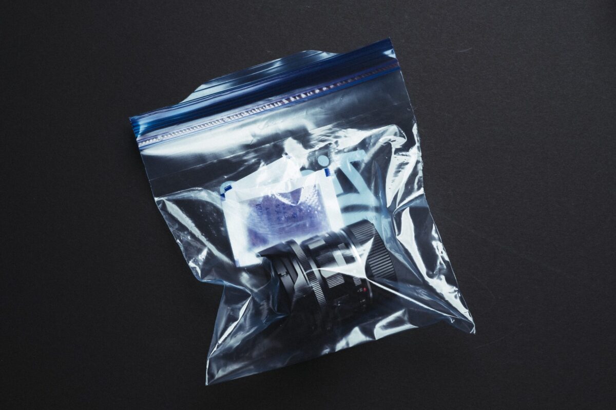 Silica Gel and a Ziploc bag