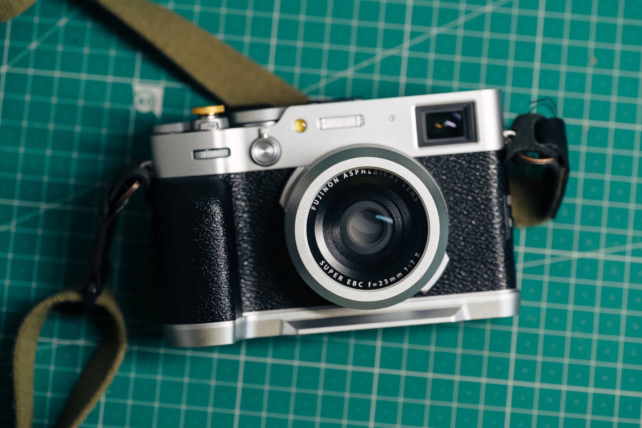 Fujifilm X100VI with the best memory cards