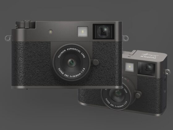 Fujifilm X half memory card guide