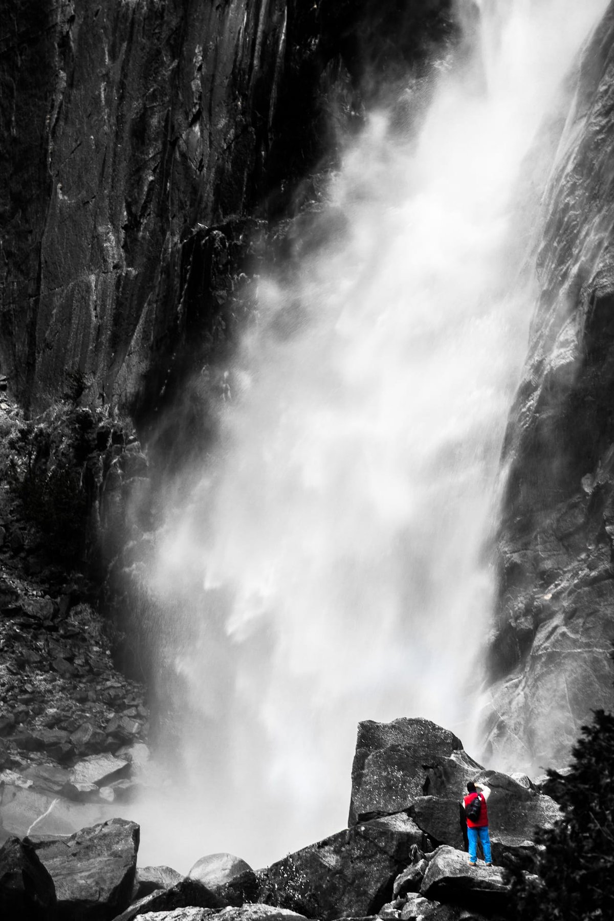 Yosemite Falls – Selective Coloring Technique