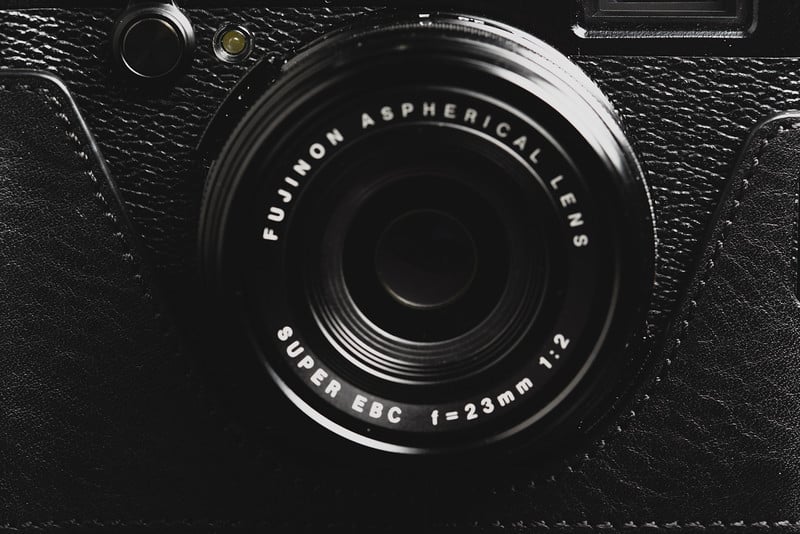 Gariz Leather Half Case Front