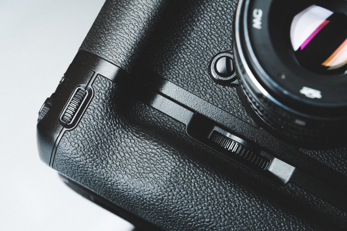 Fujifilm XT2 Vertical Battery Grip Review
