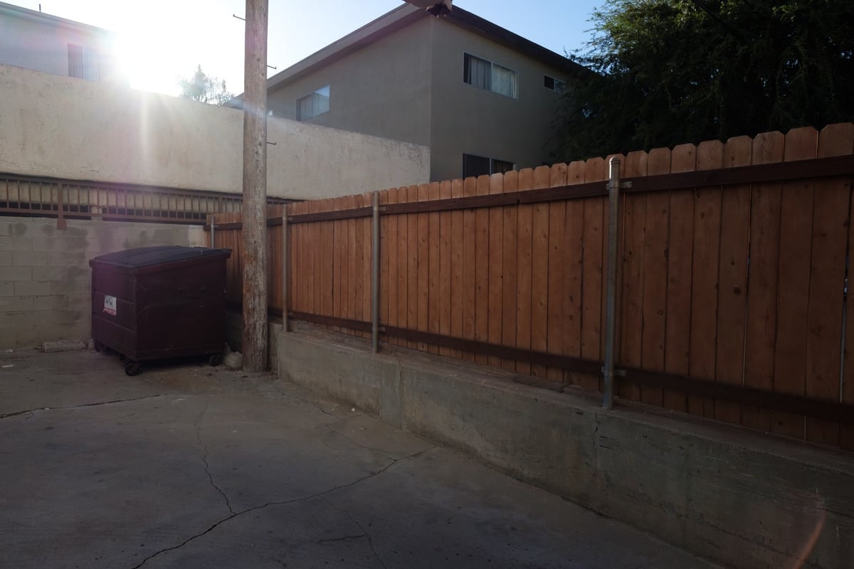 Fujinon 14mm - Flaring @ F5.6