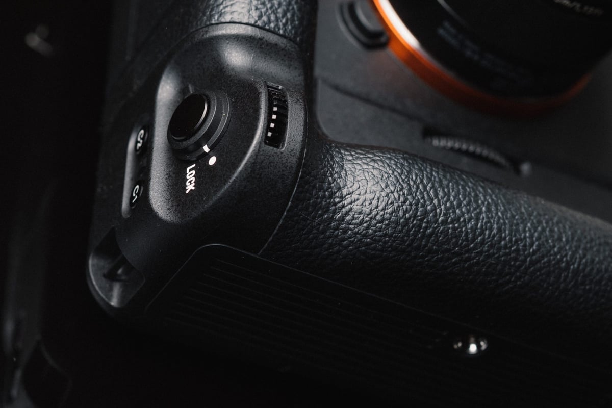Sony A7rIII Vertical Grip Sample Photo