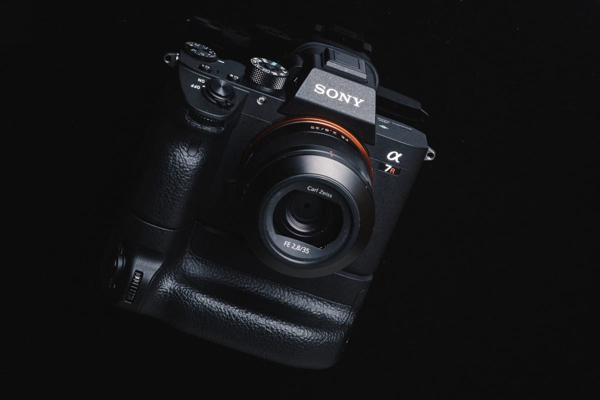 Sony A9 Vertical Grip Review