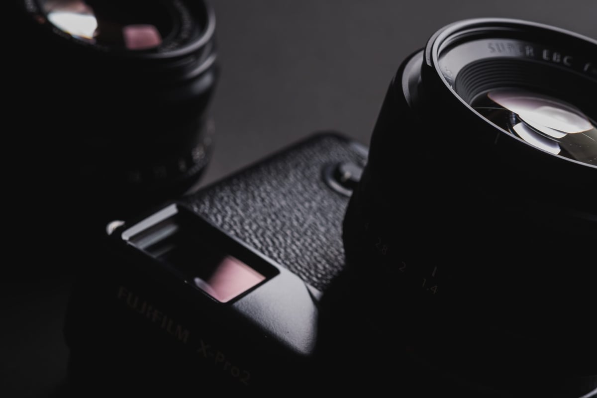 Fujifilm 35mm f1.4 vs Fujifilm 35mm f2