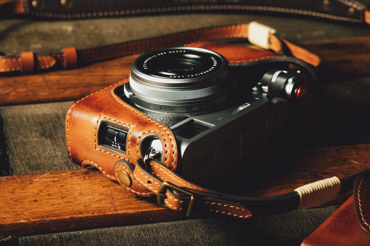 Kaza Deluxe Case on the Fujifilm X100V