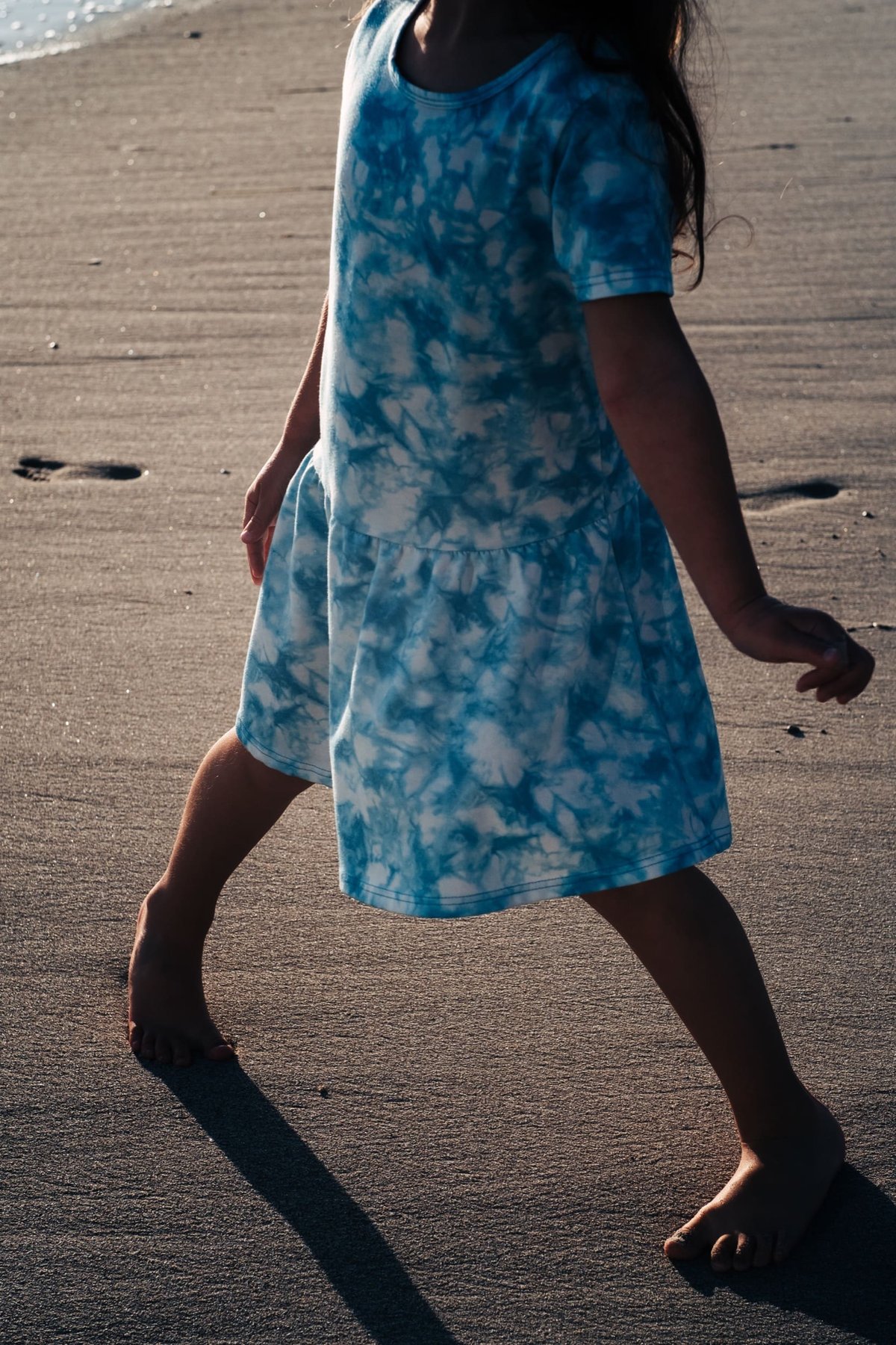 Sample of Kalina playing at beach.