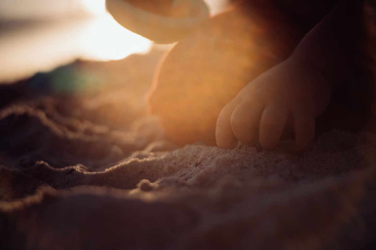 Pergear 50mm f1.8 sample of flaring