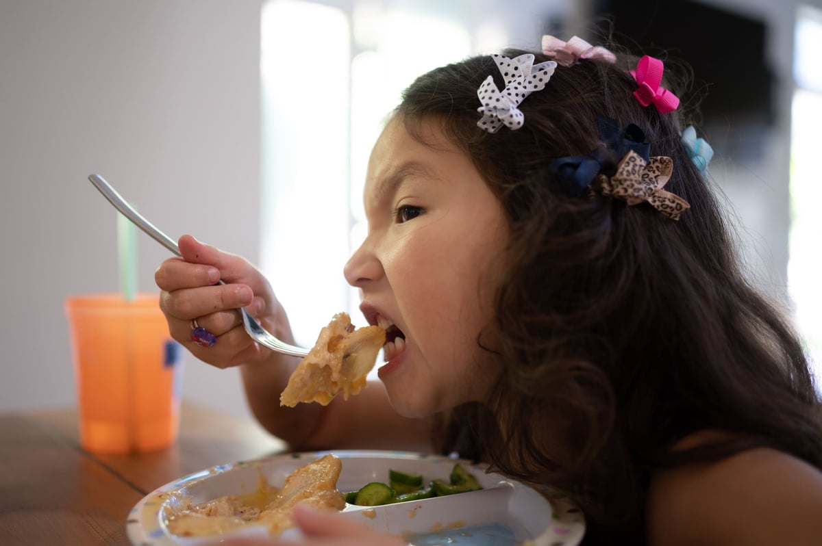 Sample showing CA in background bokeh.