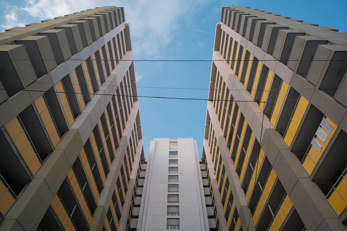 Pergear 12mm f2 Architecture Sample Image