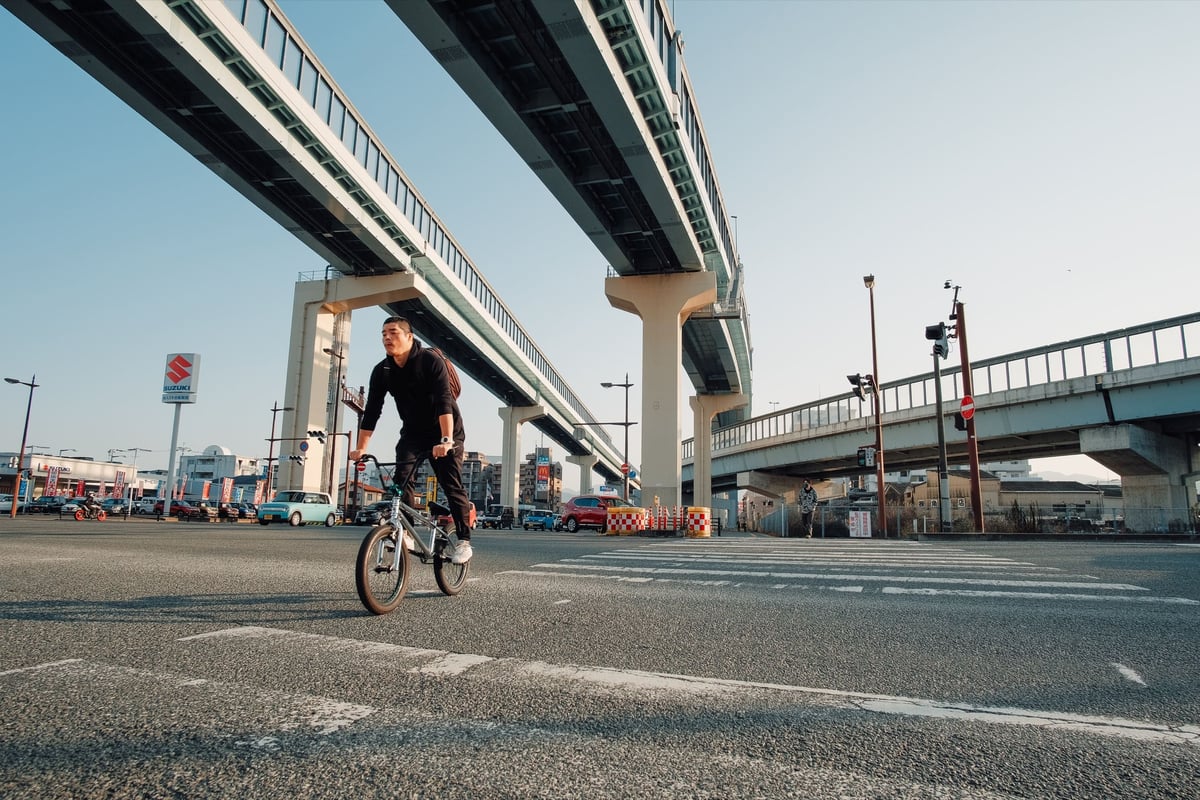 Ultra Wide Street Photography Sample