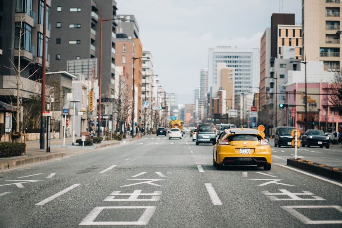 TTArtisan 50mm f1.2 Color & Bokeh Sample City Shot