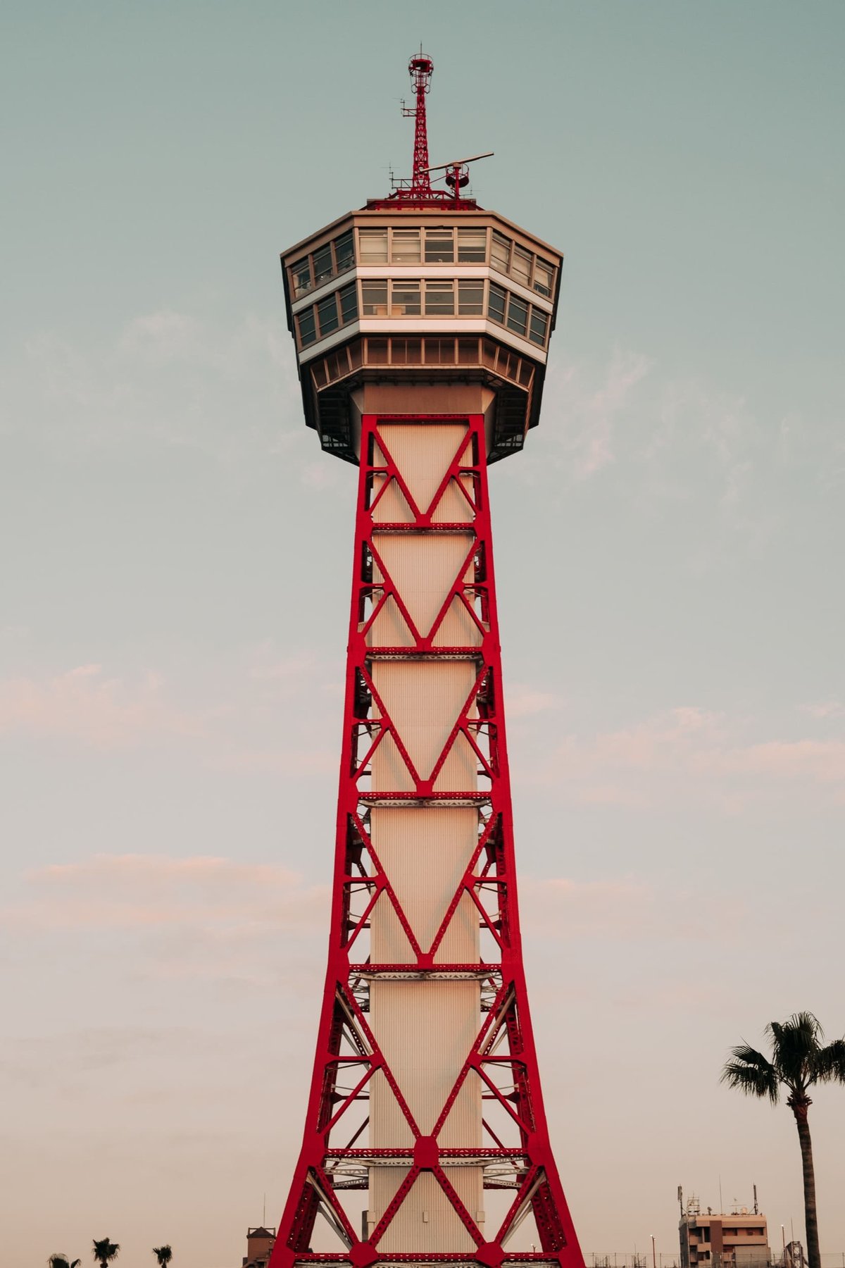 TTArtisan 35mm f1.4 Fukuoka Tower, the Old One