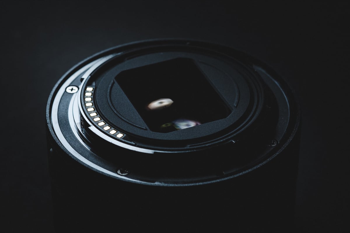 close up of the rear element on the Nikon 40mm f2.