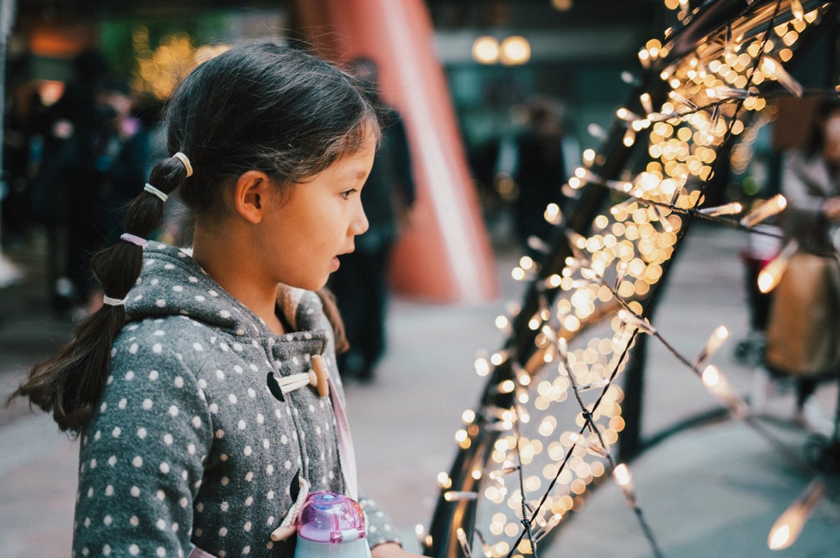 Kalina looking at some lights.