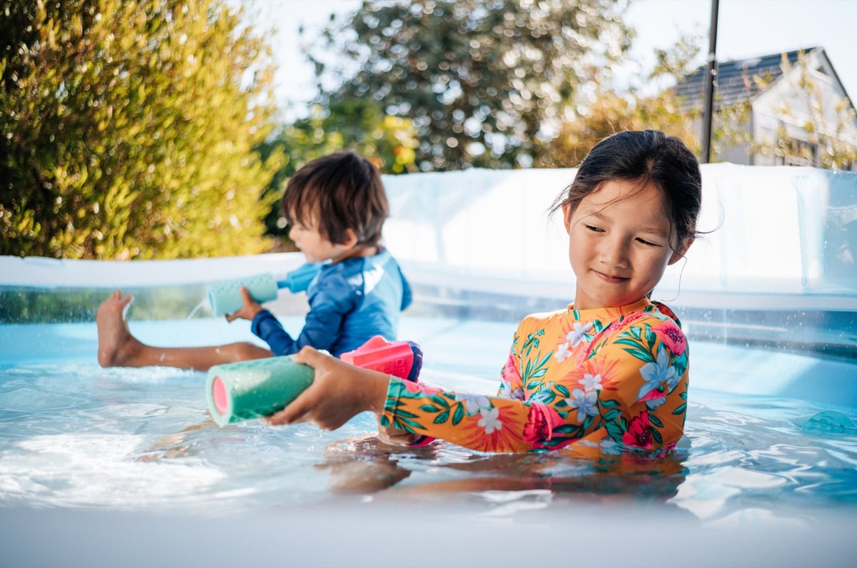Kalina and Luka in Pool