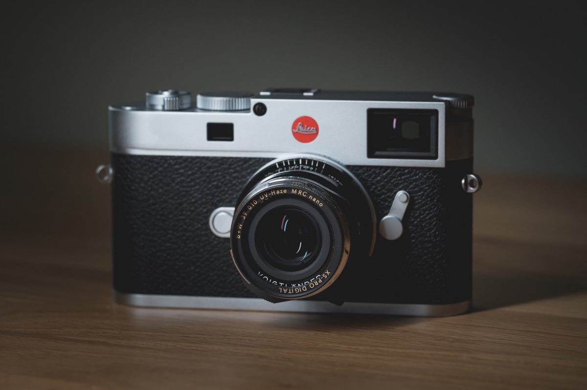 Best Memory Cards Leica M11 – Real Benchmarks