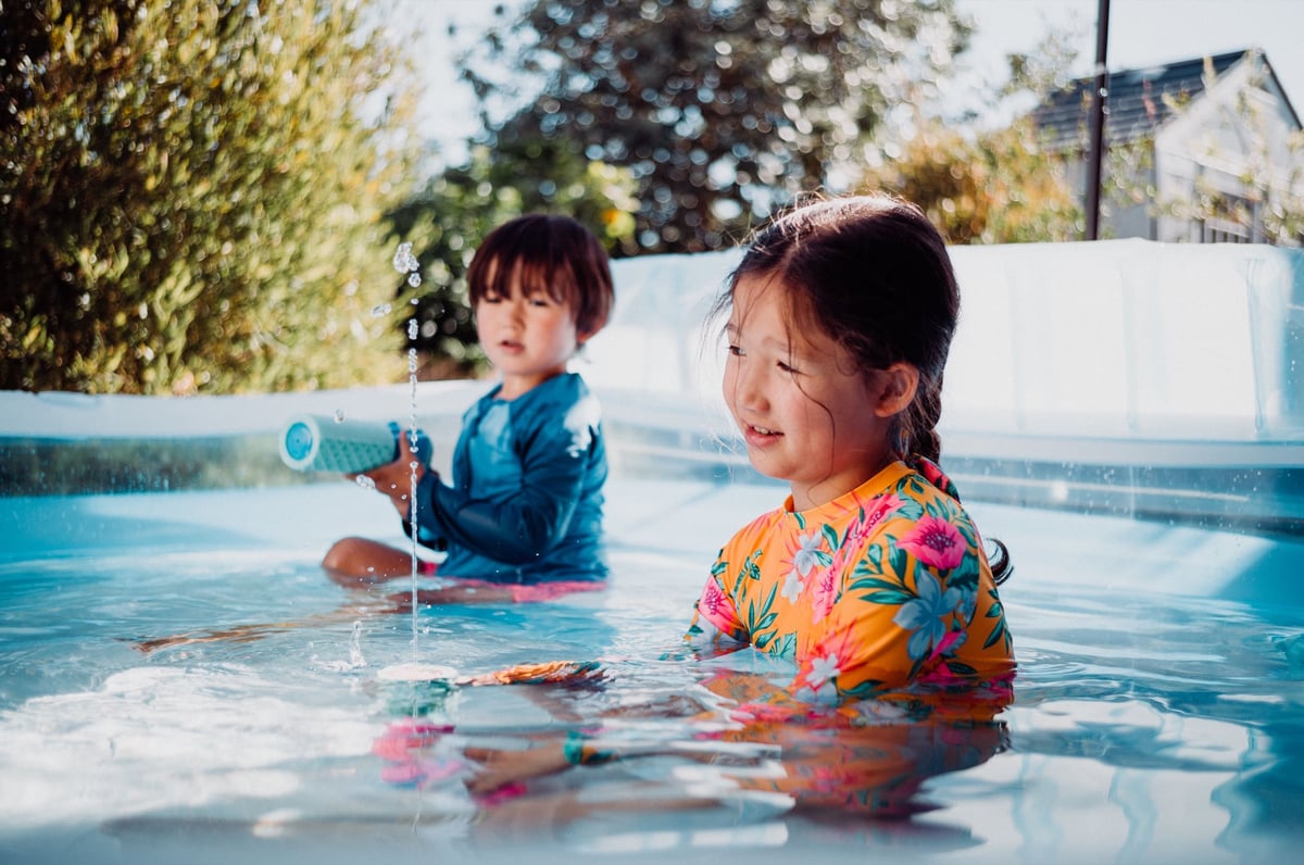 Kalina and Luka in Pool