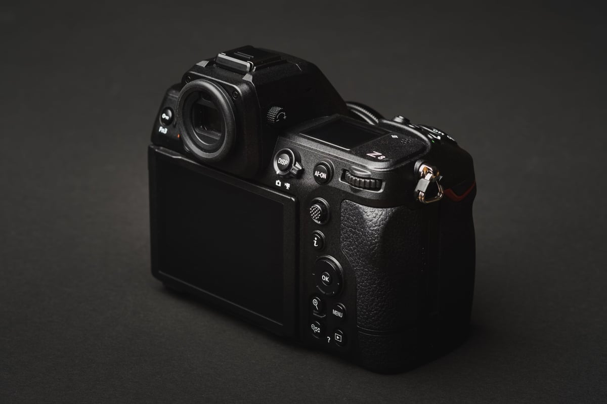 Nikon Z8 Backside
