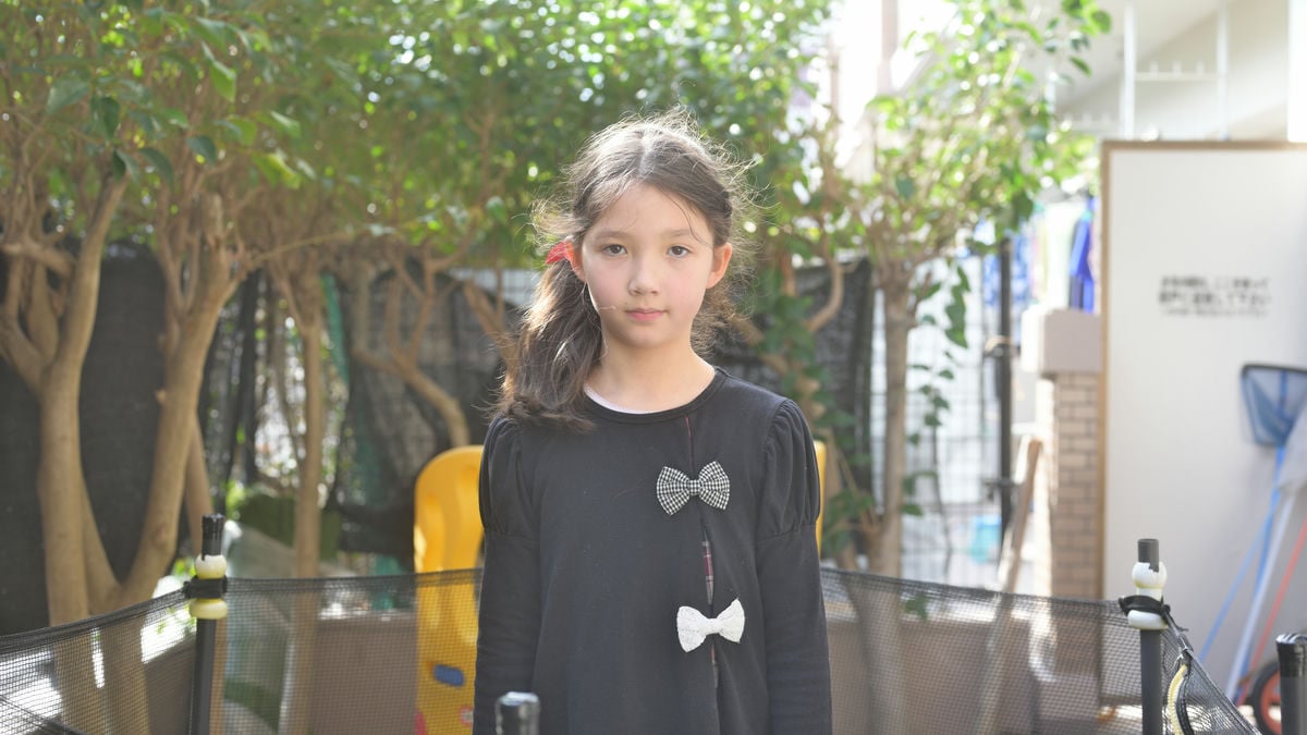 Tiffen Black Pro Mist Sample Image of Girl Standing In a Yard