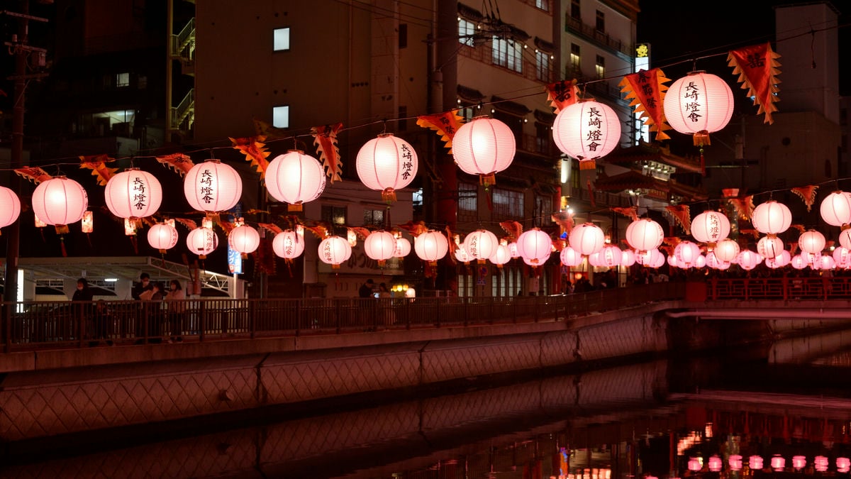 Tiffen Glimmerglass Samples at Night - Nagasaki Laterns