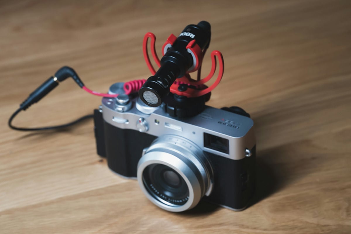 Fujifilm X100 with the Rode MIc