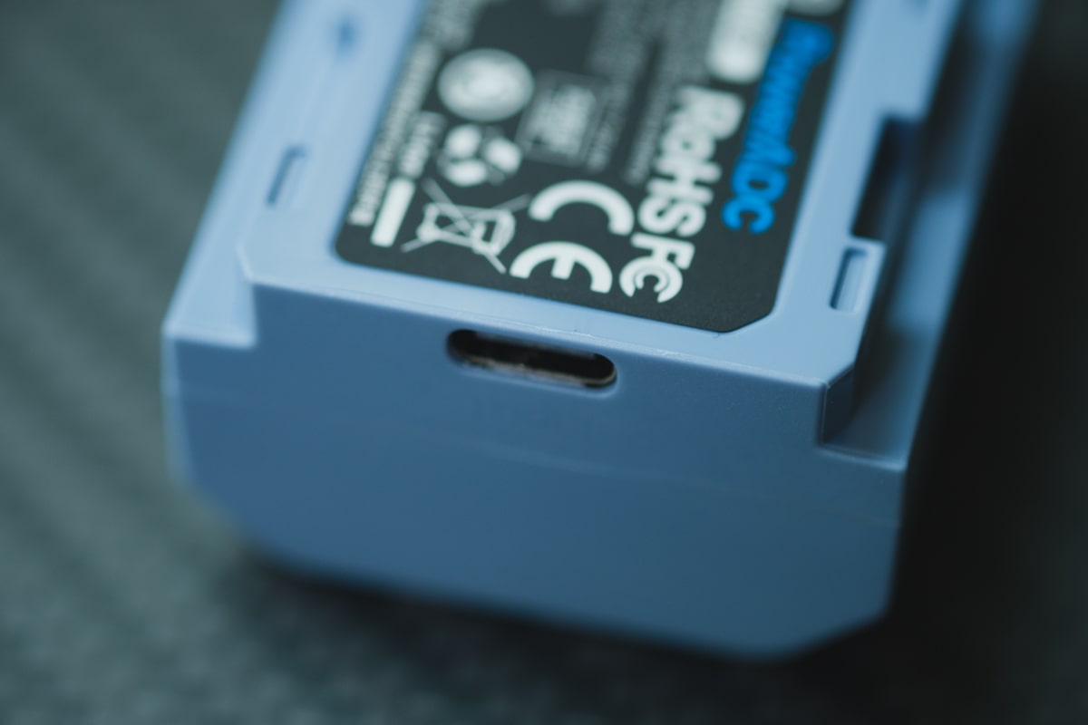 SmallRig NP FZ100 Third-Party Battery USB-C Port