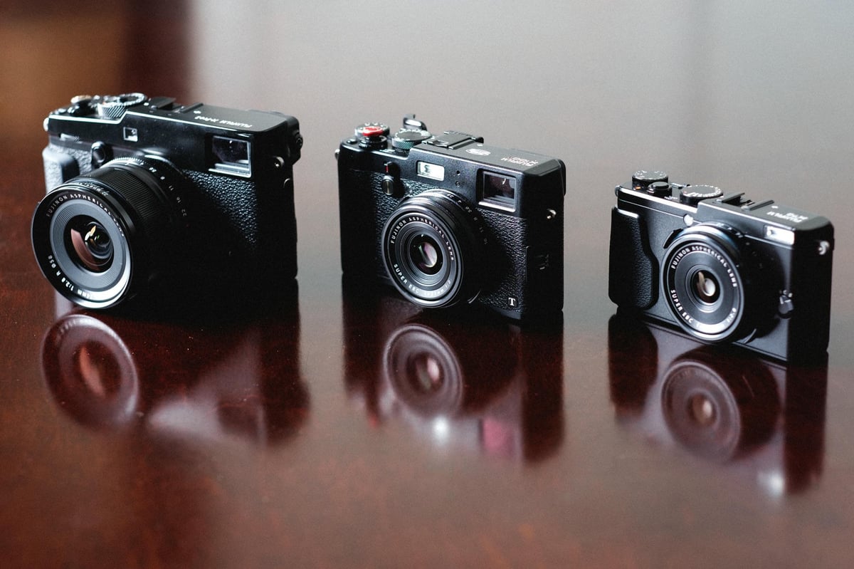 Fujifilm X70 size comparison