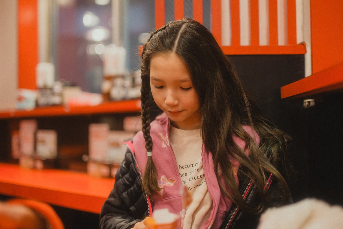 Kalina Waiting For Food