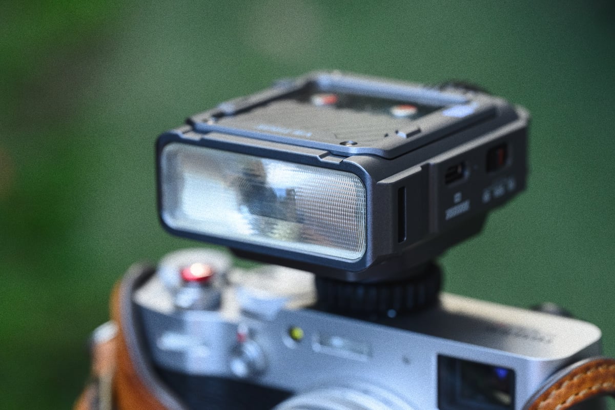 Viltrox Z3 On-Camera Flash