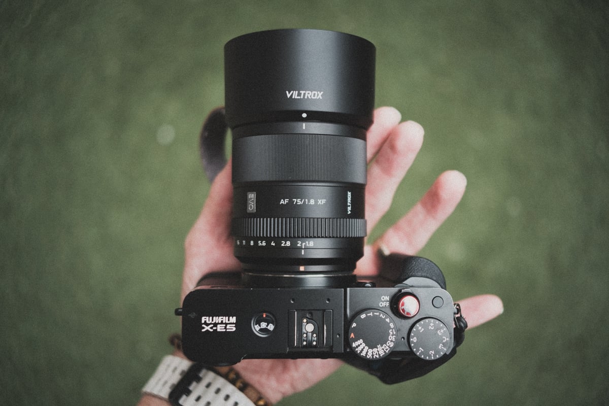 Viltrox 75mm f1.8 EVO With Hood