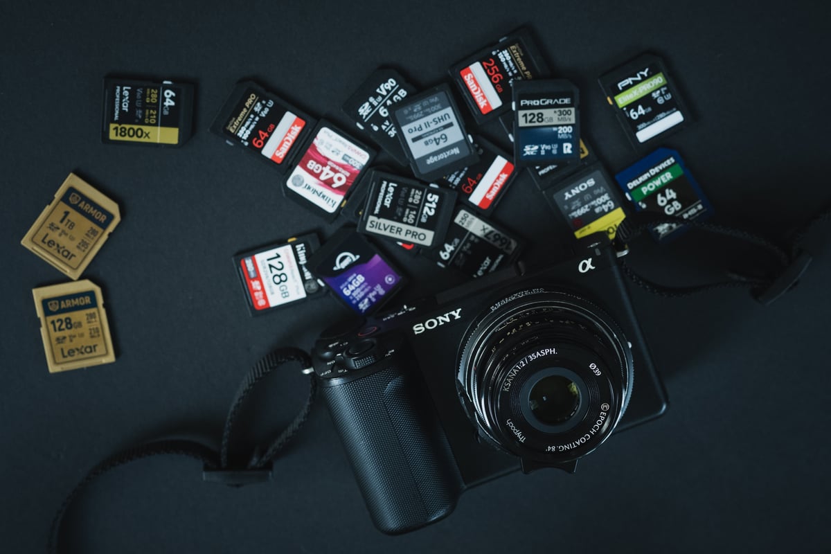 Sony ZV-E10 II Memory Cards